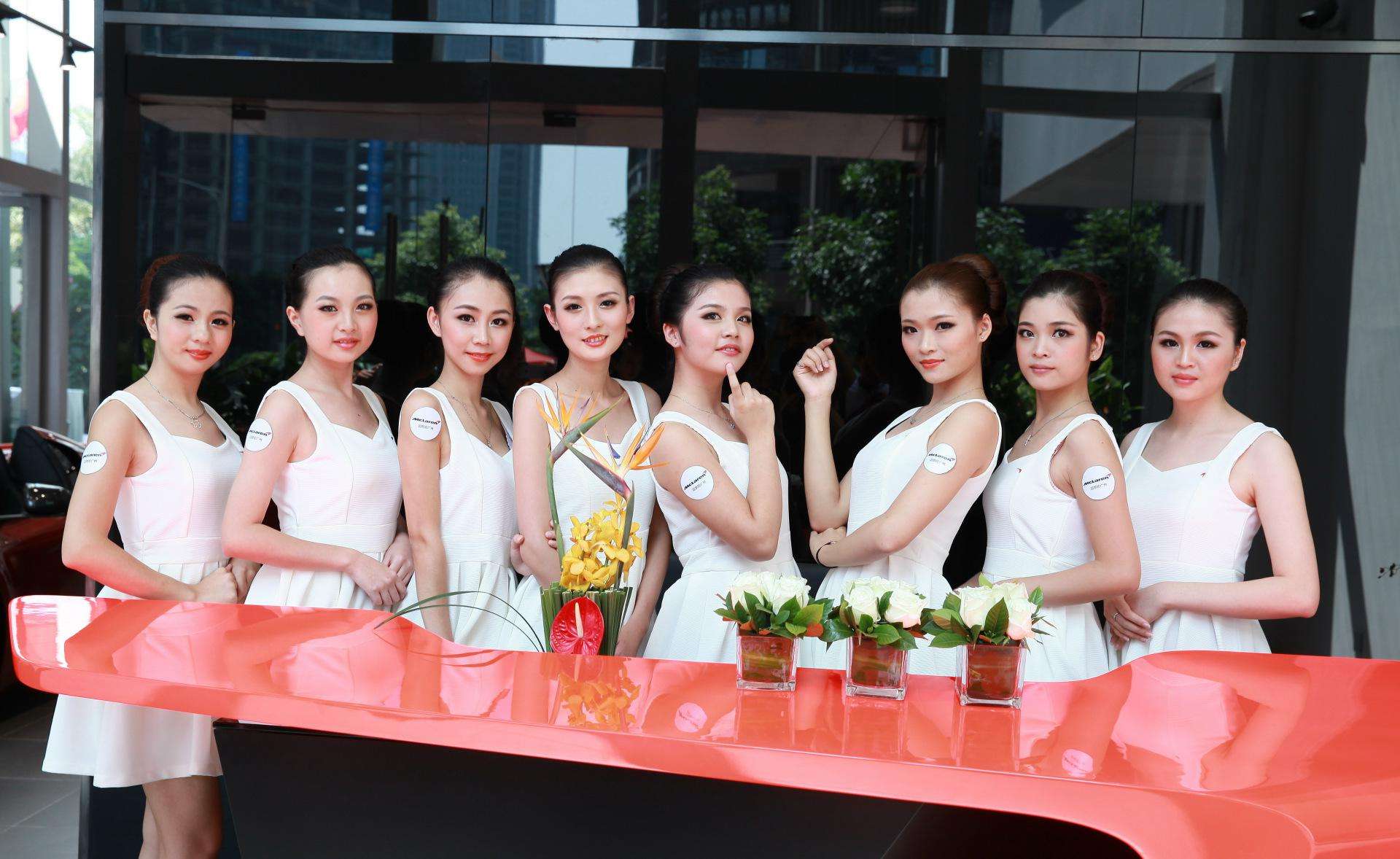 如何提高礼仪模特形体表现力？